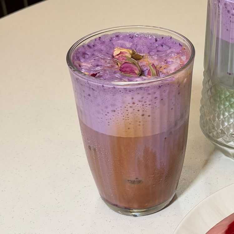 Iced Purple Latte